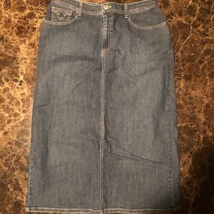 Chico’s Platinum Denim Skirt